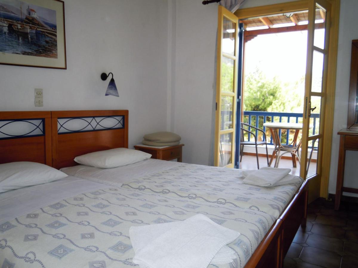 Cavo D'Oro Hotel Mpatsi Eksteriør billede